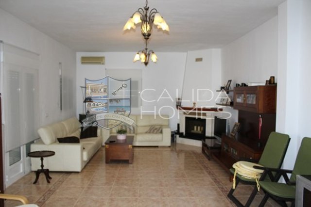  6985: Resale Villa for Sale in Albox, Almería