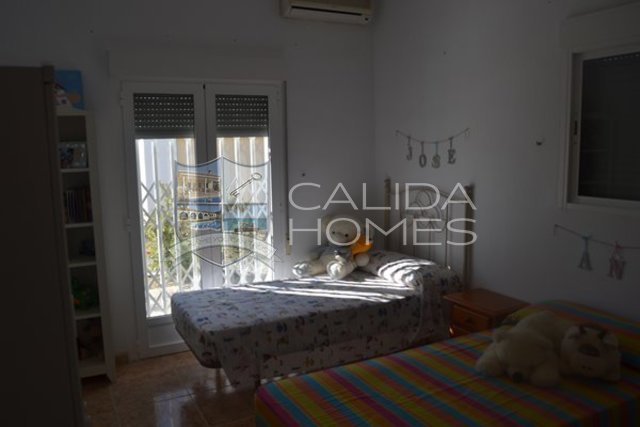  6985: Resale Villa for Sale in Albox, Almería