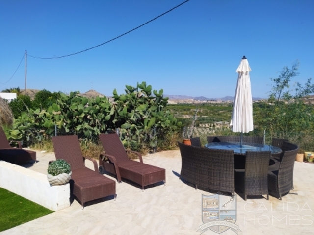  cla 7565 villa Tropical : Resale Villa for Sale in Arboleas, Almería