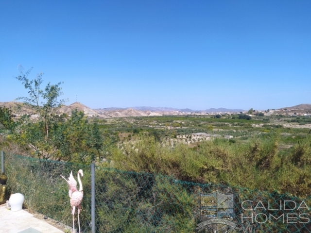  cla 7565 villa Tropical : Resale Villa for Sale in Arboleas, Almería