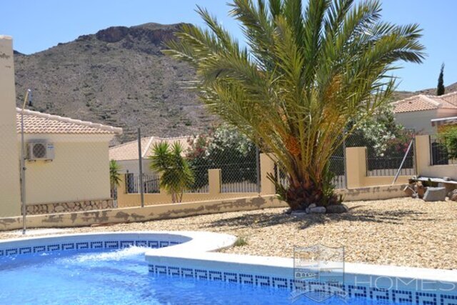 poncho: Herverkoop Villa te Koop in Arboleas, Almería