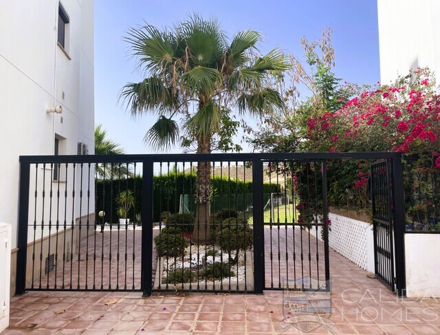 Apartment Barea: Apartment for Sale in Vera Playa, Almería