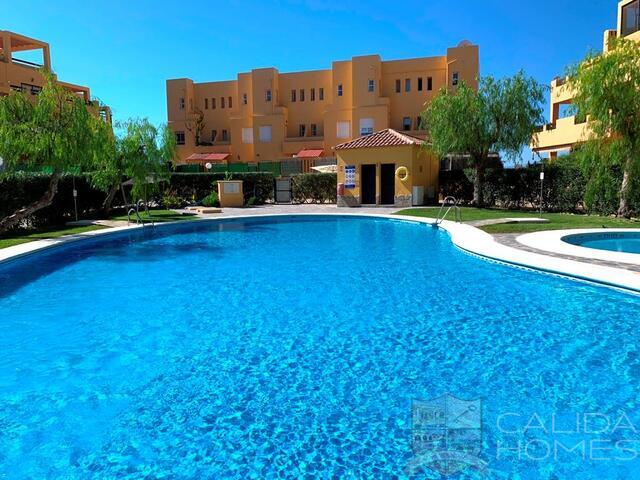 Apartmento Amarilla: Apartment for Sale in Vera Playa, Almería