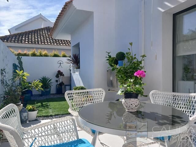 Apartment Golf View : Apartment for Sale in Vera, Almería