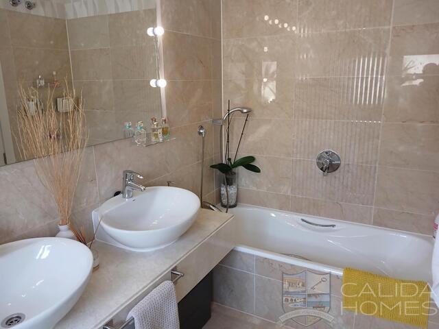 Apartment Golf View : Apartment for Sale in Vera, Almería