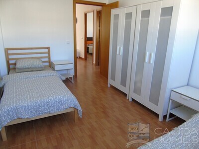 Villa Camilla 2 : Resale Villa in Arboleas, Almería