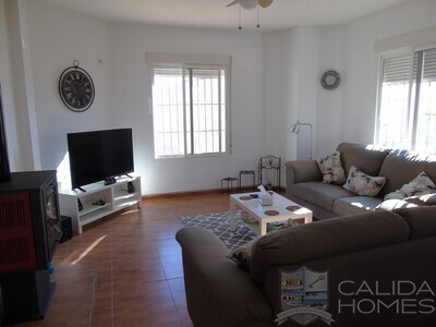 Villa Camilla 2 : Resale Villa in Arboleas, Almería