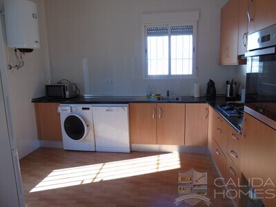 Villa Camilla 2 : Resale Villa in Arboleas, Almería