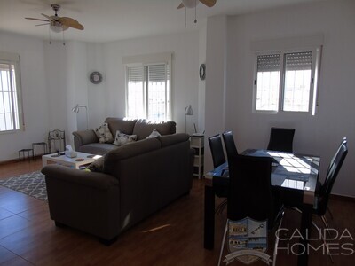 Villa Camilla 2 : Resale Villa in Arboleas, Almería