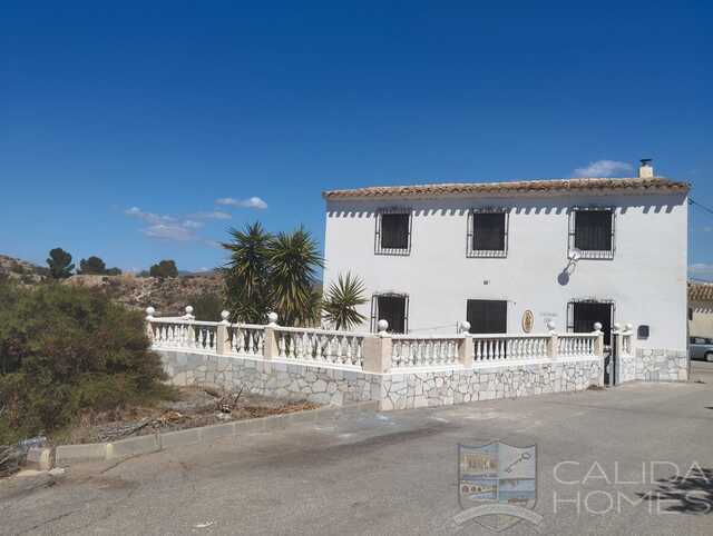 Casa Albadora: Village or Town House for Sale in Arboleas, Almería
