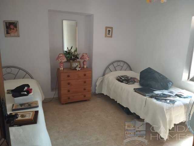 Casa Albadora: Village or Town House for Sale in Arboleas, Almería
