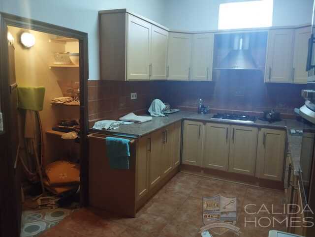 Casa Albadora: Village or Town House for Sale in Arboleas, Almería