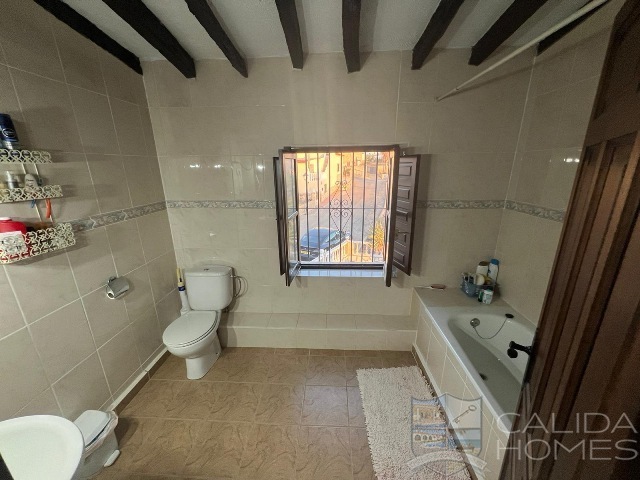 Casa Albadora: Village or Town House for Sale in Arboleas, Almería