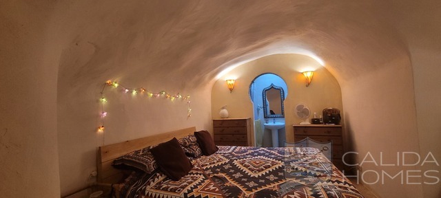 Casa Amarillo: Detached Character House for Sale in Cuevas Del Almanzora, Almería