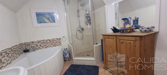 Casa Amarillo: Detached Character House for Sale in Cuevas Del Almanzora, Almería