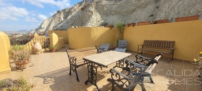 Casa Amarillo: Detached Character House in Cuevas Del Almanzora, Almería