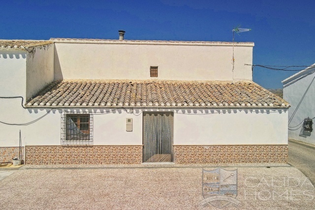 Casa Amy: Semi-Detached Property for Sale in Albox, Almería