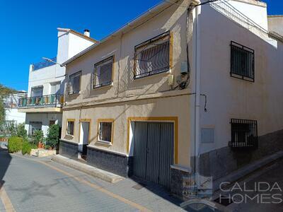 Casa Angel : Maison de village ou de ville dans Arboleas, Almería