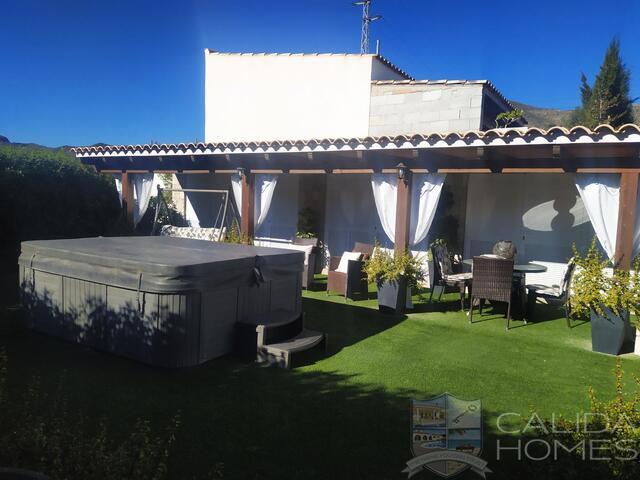 Casa Bellissimo: Village or Town House for Sale in Arboleas, Almería