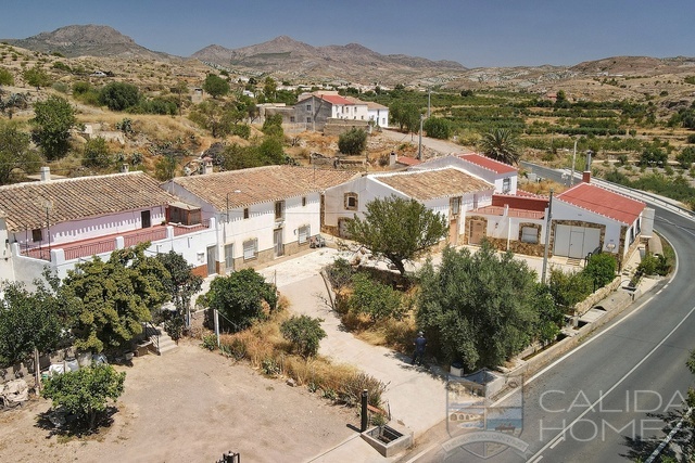 Casa Beso : Dorp of Stadshuis te Koop in Albox, Almería