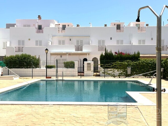 Casa Blanco: Duplex à vendre à Vera Playa, Almería