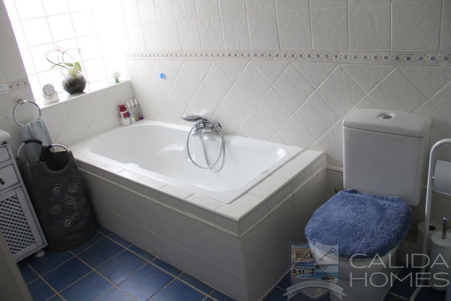 Casa Blossom : Resale Villa for Sale in Oria, Almería