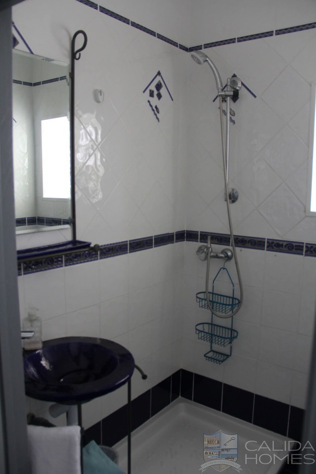 Casa Blossom : Resale Villa for Sale in Oria, Almería