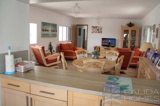 Casa Blossom : Resale Villa for Sale in Oria, Almería