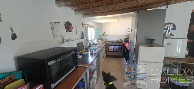 Casa Carrascos: Semi-Detached Property for Sale in Arboleas, Almería