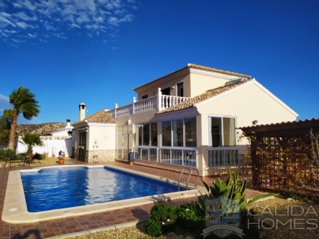 Casa Catkins: Resale Villa for Sale in Arboleas, Almería