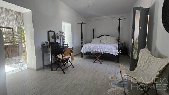 casa chic: Semi-Detached Property for Sale in Cantoria, Almería