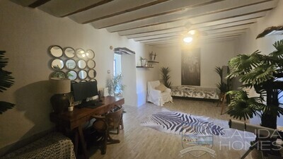 casa chic: Semi-Detached Property in Cantoria, Almería