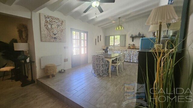 casa chic: Semi-Detached Property for Sale in Cantoria, Almería