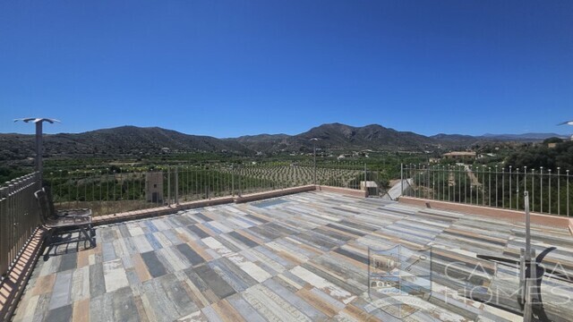 casa chic: Semi-Detached Property for Sale in Cantoria, Almería