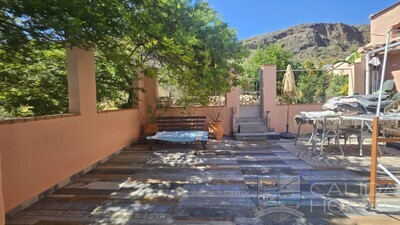 casa chic: Semi-Detached Property in Cantoria, Almería