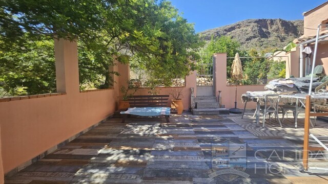 casa chic: Semi-Detached Property for Sale in Cantoria, Almería