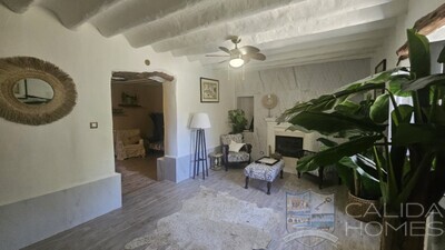 casa chic: Semi-Detached Property in Cantoria, Almería
