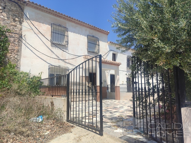 Casa Cinta : Village or Town House for Sale in Arboleas, Almería