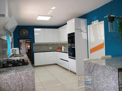 Casa Cleopatra: Village or Town House in Chirivel, Almería