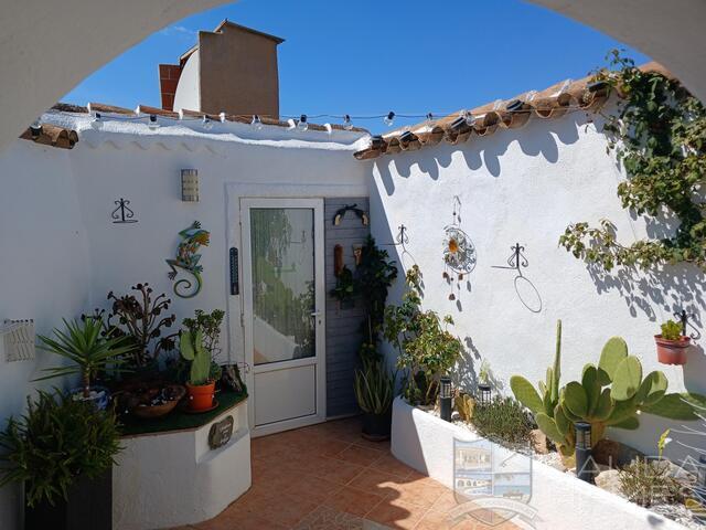 Casa Cleopatra: Village or Town House for Sale in Chirivel, Almería