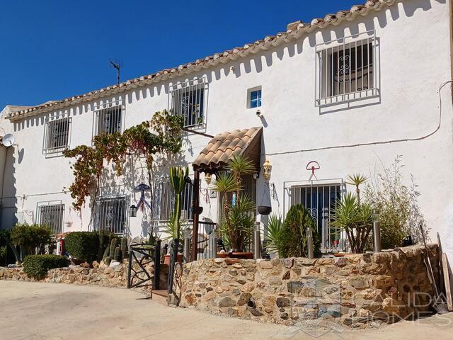 Casa Cleopatra: Village or Town House for Sale in Chirivel, Almería