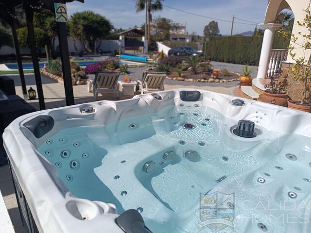 Casa Cocktail: Resale Villa for Sale in Cantoria, Almería
