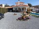 Casa Cocktail: Revente Villa à vendre dans Cantoria, Almería