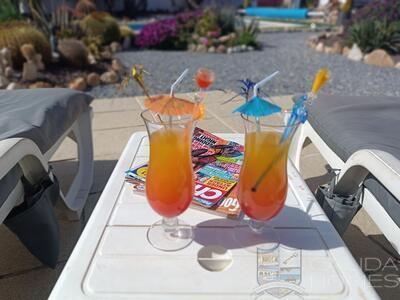 Casa Cocktail: Resale Villa in Cantoria, Almería