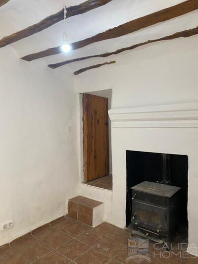 Casa Cove: Village or Town House in Oria, Almería