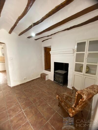 Casa Cove: Village or Town House in Oria, Almería