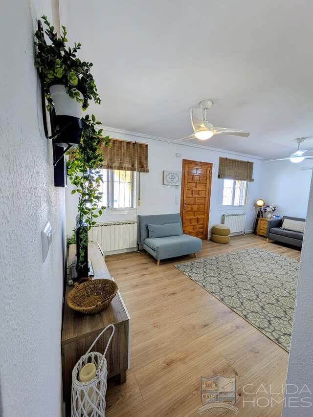 Casa Cress: Resale Villa for Sale in Mazarron, Murcia