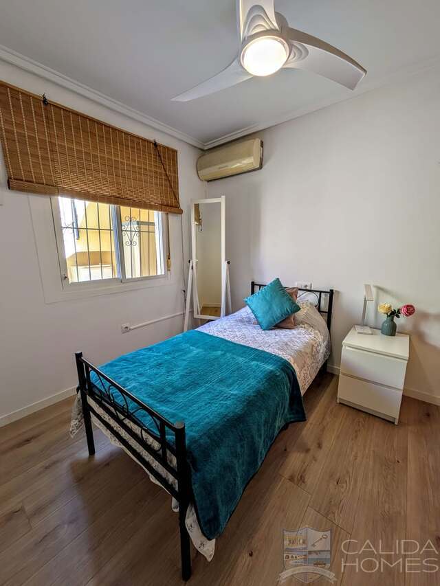 Casa Cress: Resale Villa for Sale in Mazarron, Murcia