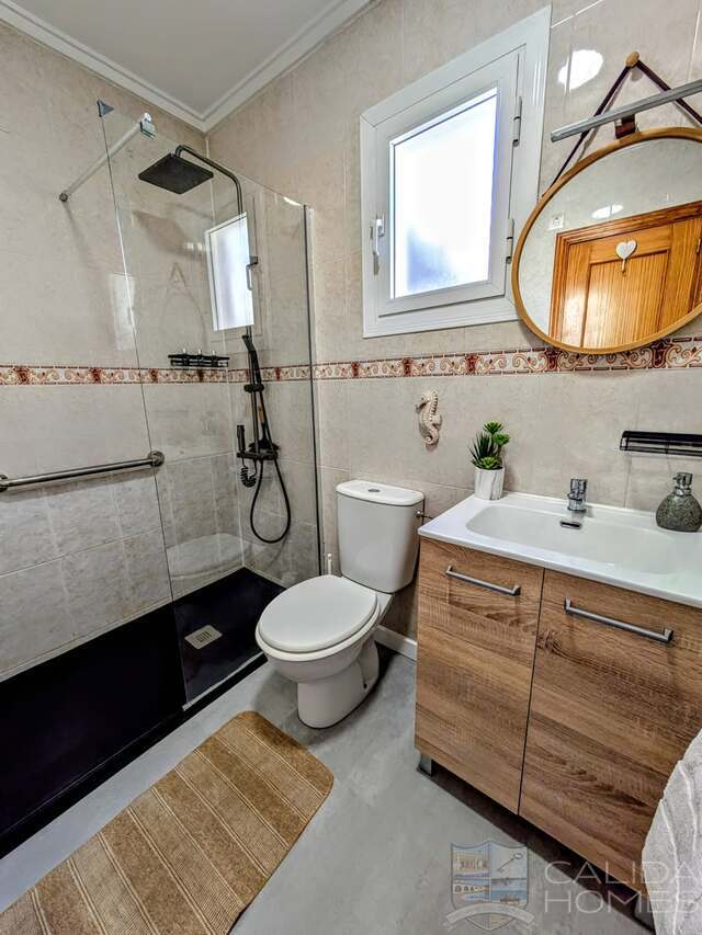 Casa Cress: Resale Villa for Sale in Mazarron, Murcia