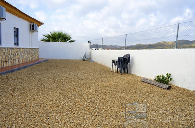 Casa Cucador: Resale Villa in Zurgena, Almería